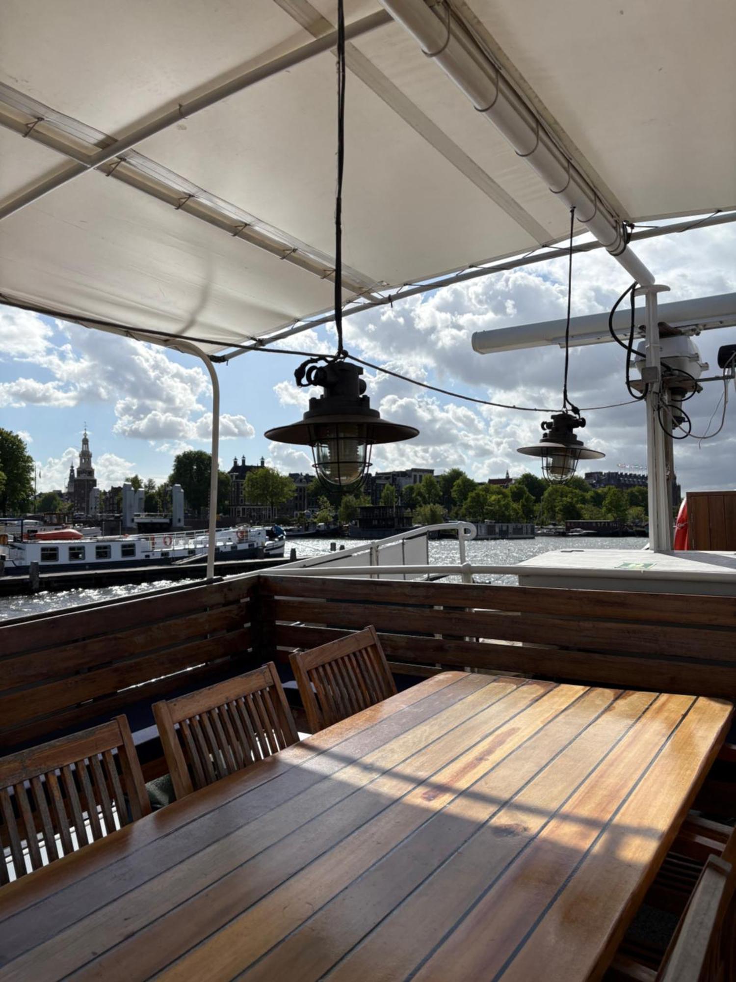 Hotelboot Zwaan Amsterdam Exterior photo